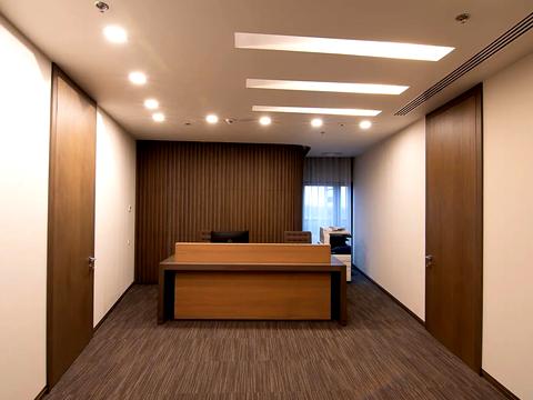 коммерческая по адресу Болсуновская ул. (Сергея Струтинского), 13