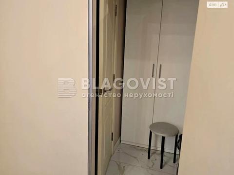 комерційна за адресою Миколи Міхновського бульв. (Дружби Народів), 3