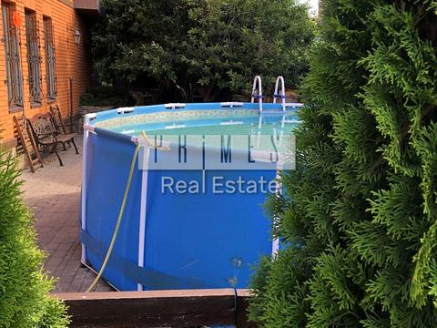 будинок за адресою вірності, 33