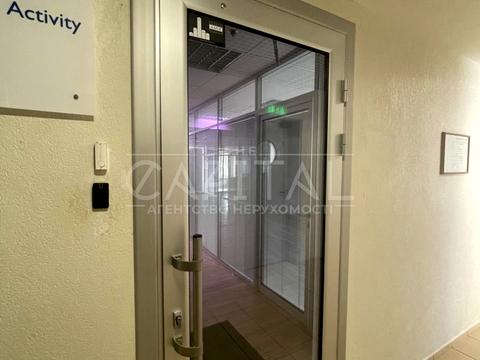 комерційна за адресою Богдана Хмельницького вул., 52