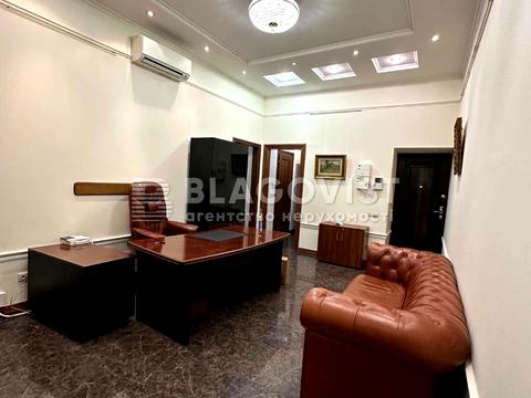 комерційна за адресою Шота Руставелі вул., 30-Б