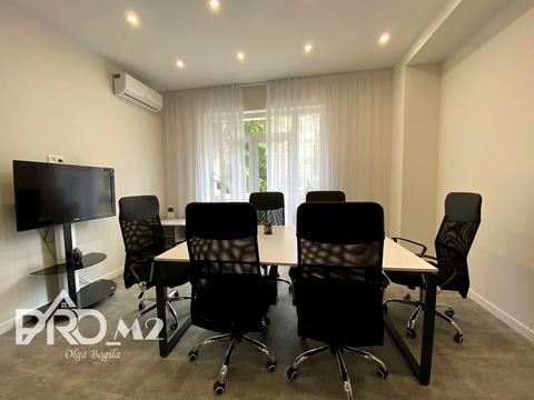 коммерческая по адресу Институтская ул., 15/5