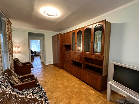 квартира за адресою Євгена Коновальця вул. (), 85