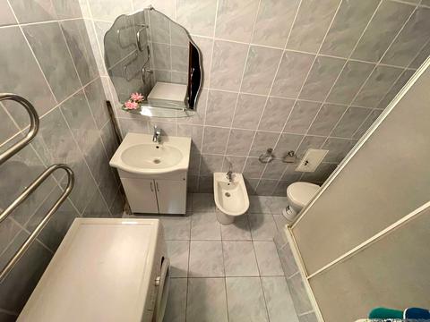 квартира за адресою Миколи Карнаухова вул. (Мірющенка), 41