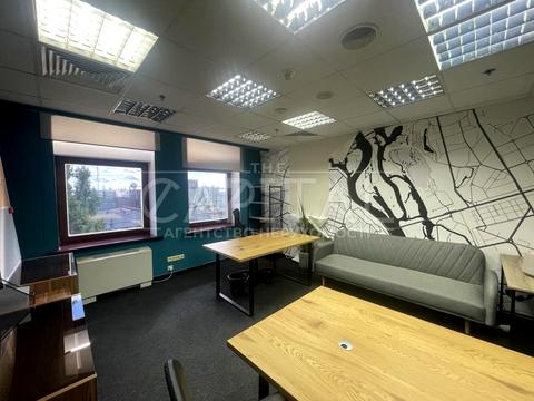 комерційна за адресою Богдана Хмельницького вул., 52