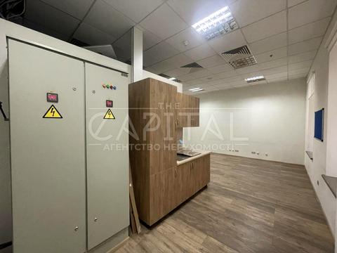 комерційна за адресою Богдана Хмельницького вул., 52