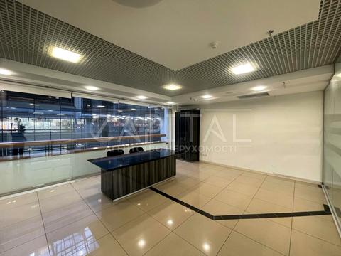 комерційна за адресою Богдана Хмельницького вул., 52