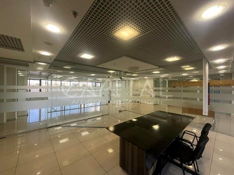 комерційна за адресою Богдана Хмельницького вул., 52