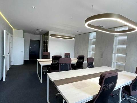 комерційна за адресою Антоновича вул. (Горького), 44