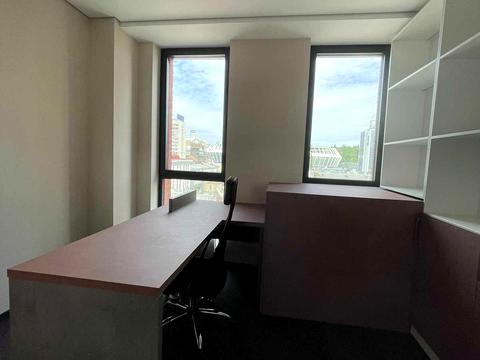 комерційна за адресою Антоновича вул. (Горького), 44