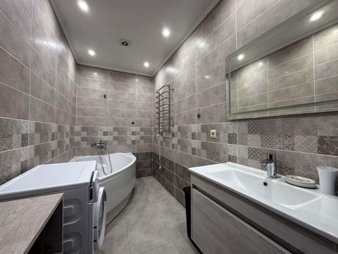 квартира за адресою Андрія Мельника вул., 10