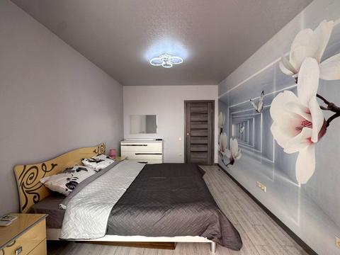 квартира за адресою Андрія Мельника вул., 10