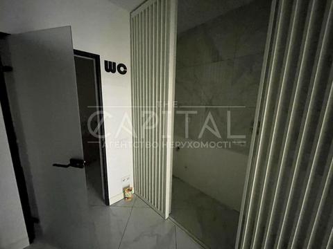 комерційна за адресою Замковецька вул., 106-Б