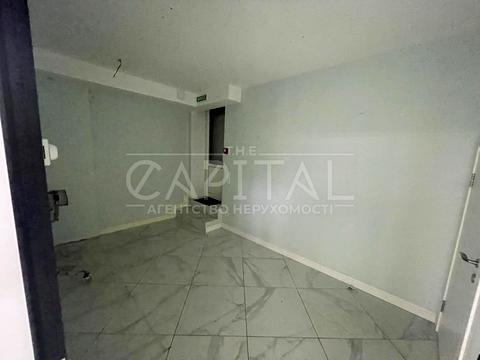 комерційна за адресою Замковецька вул., 106-Б