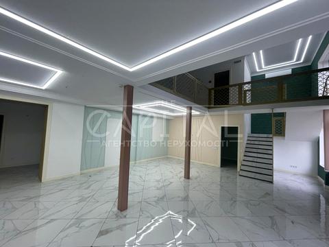 комерційна за адресою Замковецька вул., 106-Б