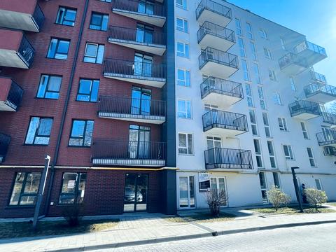 комерційна за адресою Малоголосківська вул., 28