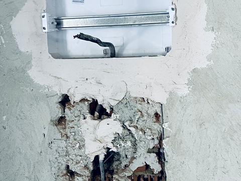 комерційна за адресою Малоголосківська вул., 28