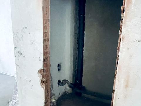 комерційна за адресою Малоголосківська вул., 28