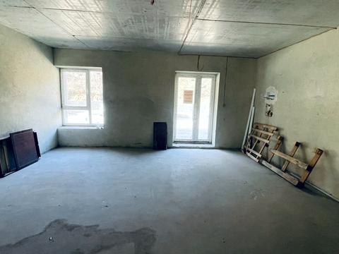 комерційна за адресою Малоголосківська вул., 28