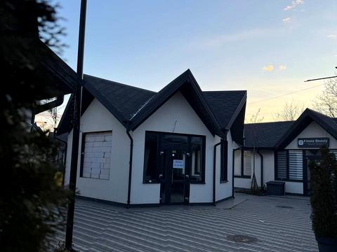 коммерческая по адресу Олекси Тихого, 3/54