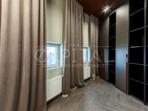 коммерческая по адресу Глубочицкая ул., 25