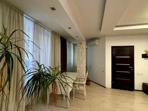 квартира за адресою Маловського вул., 4