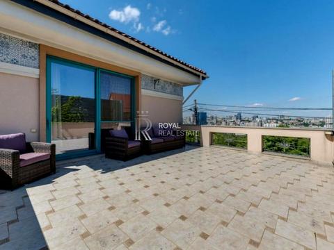 дом по адресу Локомотивна