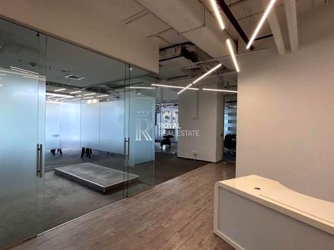 комерційна за адресою Спортивна пл., 1