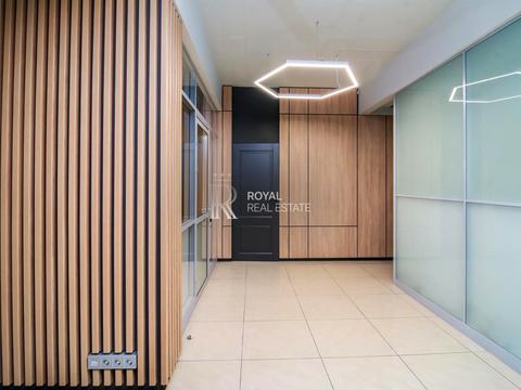 комерційна за адресою Спортивна пл., 1