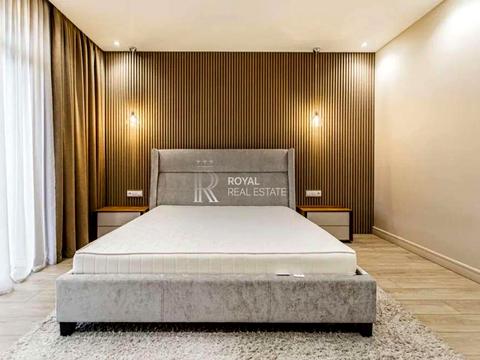 будинок за адресою 8-ма Абрикосова вул.