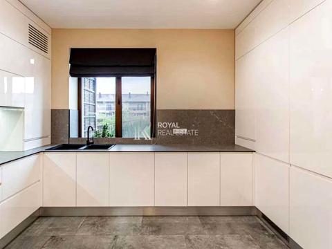 будинок за адресою 8-ма Абрикосова вул.