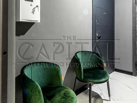 комерційна за адресою Дніпровська набережна вул., 14-А