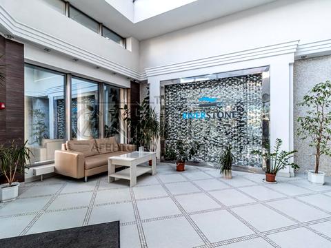 комерційна за адресою Дніпровська набережна вул., 14-А