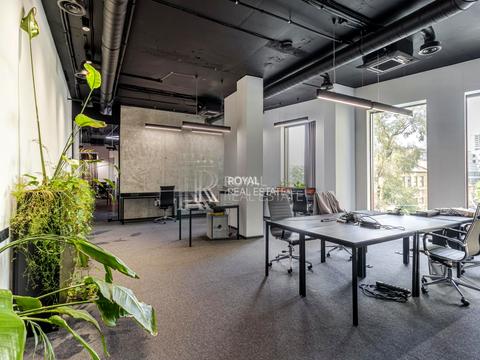 комерційна за адресою Антоновича вул. (Горького), 74-78