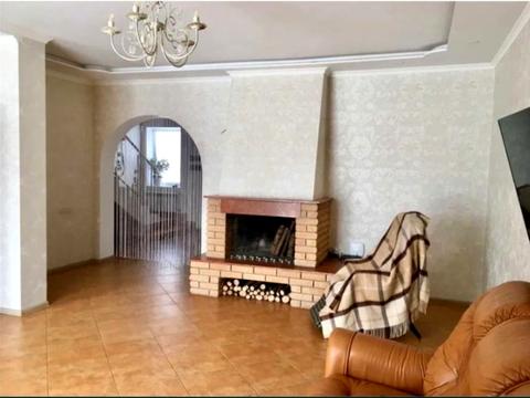 будинок за адресою Юності вул.