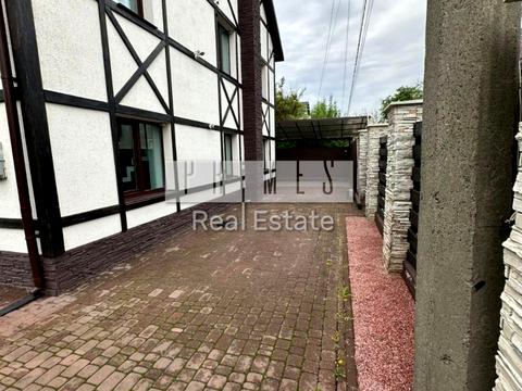 будинок за адресою Богатирська вул., 32