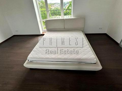 будинок за адресою Богатирська вул., 32