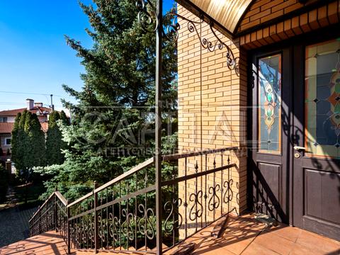 будинок за адресою с. Вишеньки, Кар'єрна вул.