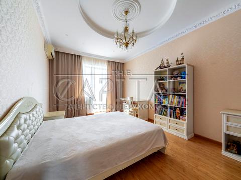 будинок за адресою с. Вишеньки, Кар'єрна вул.