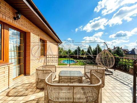 будинок за адресою с. Вишеньки, Кар'єрна вул.