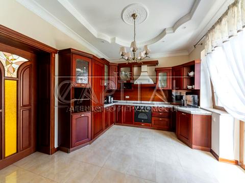 будинок за адресою с. Вишеньки, Кар'єрна вул.