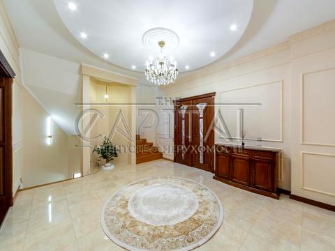 будинок за адресою с. Вишеньки, Кар'єрна вул.