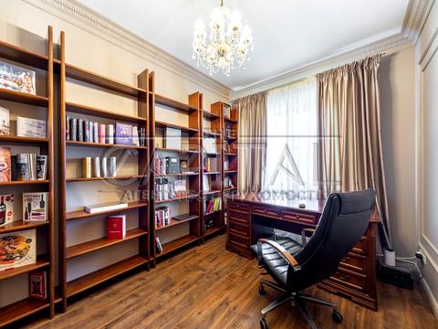 будинок за адресою с. Вишеньки, Кар'єрна вул.