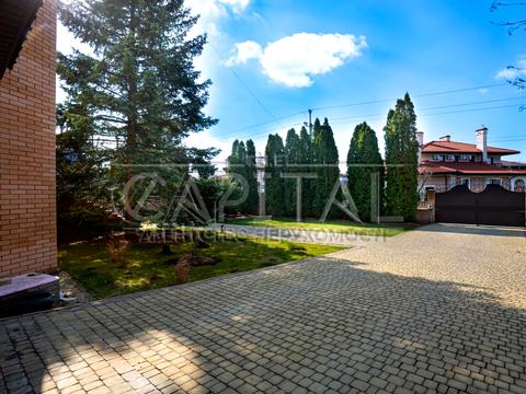 будинок за адресою с. Вишеньки, Кар'єрна вул.