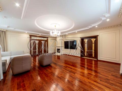 будинок за адресою с. Вишеньки, Кар'єрна вул.