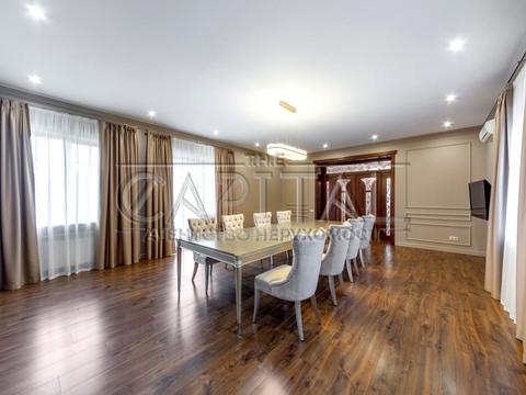 будинок за адресою с. Вишеньки, Кар'єрна вул.