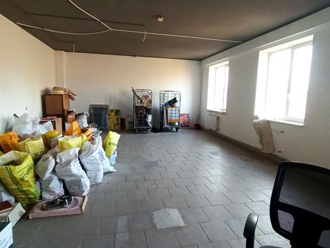 комерційна за адресою Андріївська вул. (Кубасова), 19