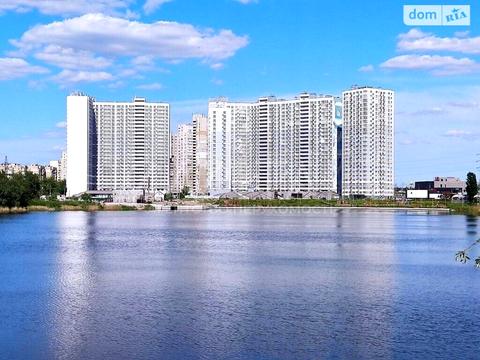 комерційна за адресою Ревуцького вул., 40-В