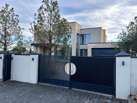 дом по адресу Садовая ул.