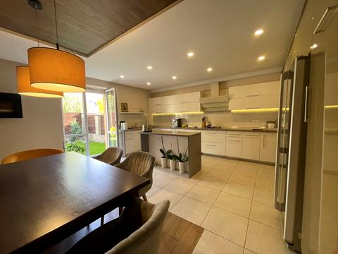 дом по адресу Буковинская ул., 15